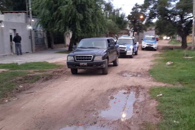 Patruleros de la Policía en el barrio