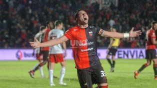Dolor de cabeza para Colón: Alavés confirmó la incorporación de Facundo Garcés