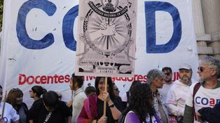 Docentes universitarios rosarinos ratificaron el paro de cuatro días y reclaman suba del 53,8%