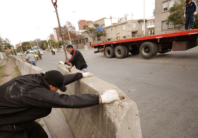 Súper TC2000: comenzó la colocación de muretes en el Callejero Santa Fe Ciudad