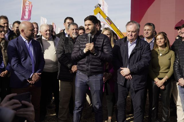 Pullaro sobre la visita de Milei: Esperamos que se dé una charla, y si no seguiremos dialogando con los ministros