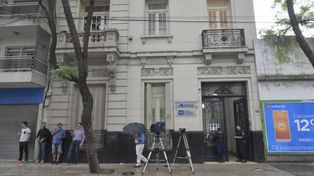 Recompensa millonaria para quien aporte datos sobres balaceras a edificios públicos