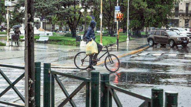 El Servicio Meteorológico Nacional SMN indica para este lunes lluvias y tormentas aisladas por la madrugada