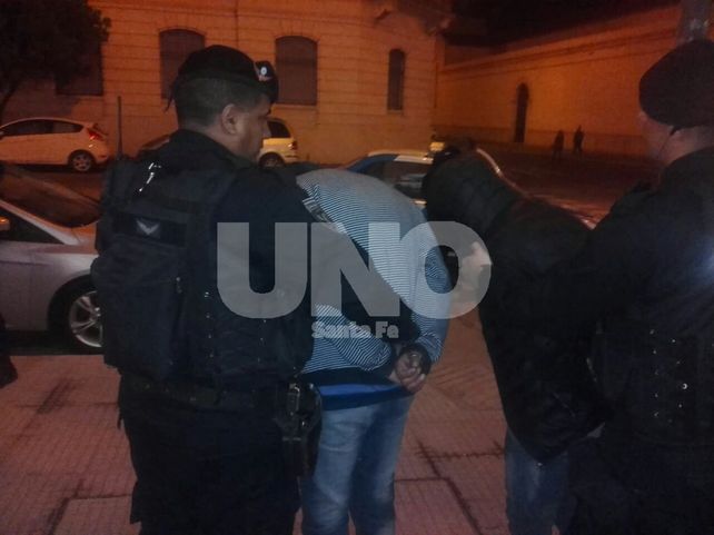 Secuestraron dosis de marihuana frente al edificio de Tribunales