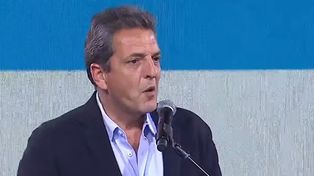 Sergio Massa reconoció la derrota y felicitó a Javier Milei