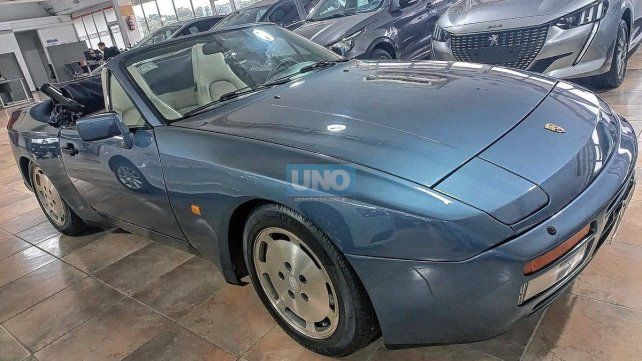 Así luce hoy el Porsche 944 S2 Cabrio que perteneció a la tenista.