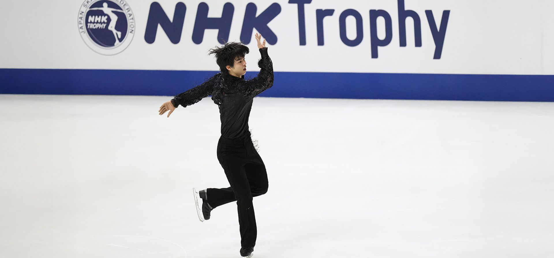 Cha Jun-hwan, de Corea del Sur, participa en el programa corto masculino del Grand Prix de Patinaje Artístico de la ISU - Trofeo NHK en Kadoma, al este de Osaka, en el oeste de Japón, el viernes 7 de noviembre de 2025. (Foto AP/Hiro Komae) Cha Jun-hwan, de Corea del Sur, participa en el programa corto masculino del Grand Prix de Patinaje Artístico de la ISU - Trofeo NHK en Kadoma, al este de Osaka, en el oeste de Japón, el viernes 7 de noviembre de 2025. (Foto AP/Hiro Komae)
