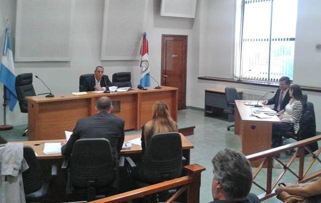 Audiencia. Una práctica en los Tribunales de Balcarce al 1600 el jueves pasado. Allí habrá habilitadas desde mañana nueve salas para estos trámites.