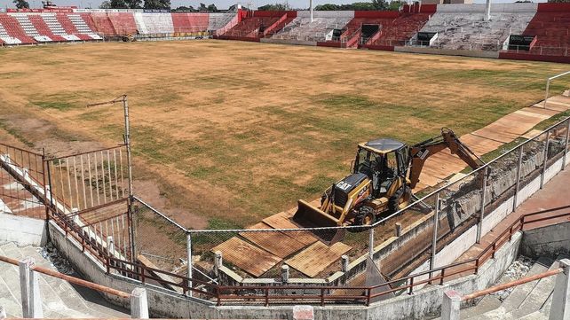 Unión tapará las fosas detrás de los arcos en el estadio 15 de Abril como parte de las nuevas obras.