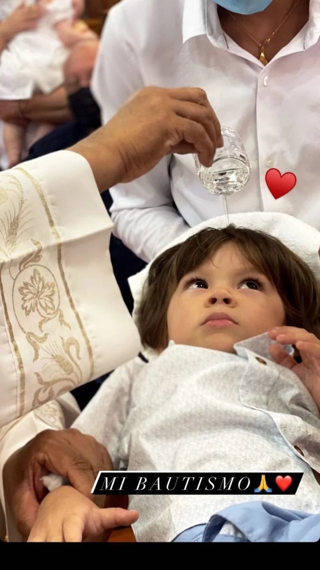 Marcelo Gallardo bautizó a su hijo menor en una misa celebrada por el Padre Ignacio