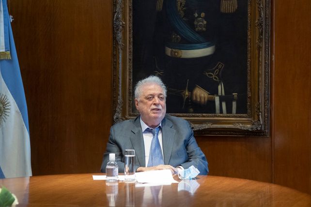 Ginés: Sin dudas, vamos a tener a todos los argentinos vacunados