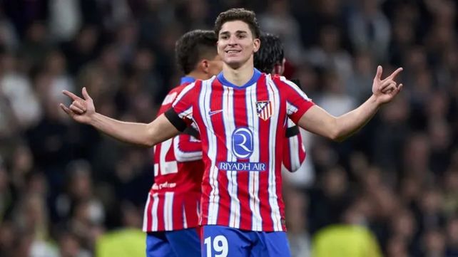 Julián Alvarez interesa al Liverpool desde que jugaba en River.