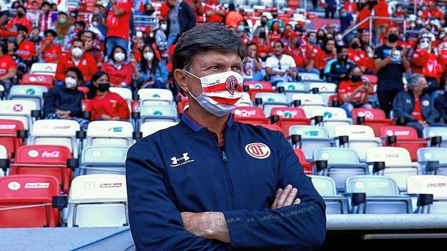 Hernán Cristante dejó de ser el DT de Toluca.