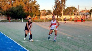 En el predio de Toribio Ortiz, Talleres y Colón de San Justo empataron 2 a 2 en el Torneo Dos Orillas.