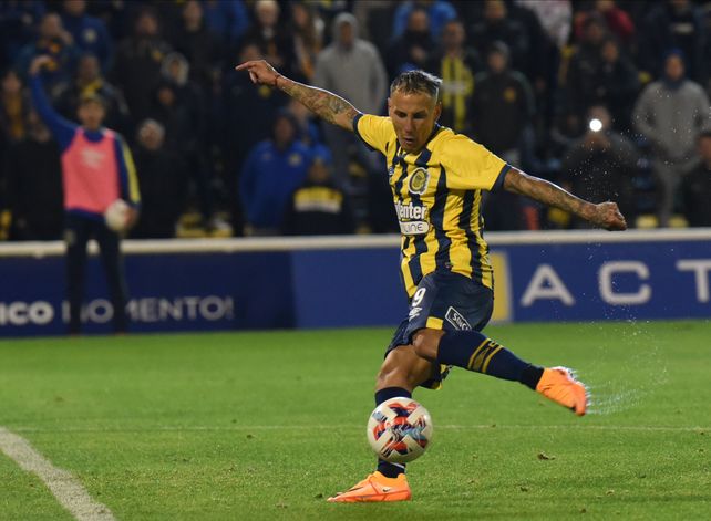 Candia se movi&oacute; por todo el frente de ataque de Central y tuvo un par de chances para anotar.&nbsp;