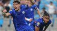 con tormenta en el medio, chelsea elimino a benfica