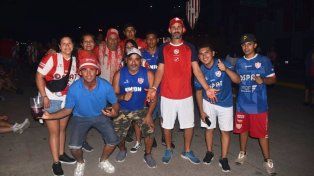 Todo el color de los hinchas de Unión para el partido ante San Lorenzo en el 15 de Abril