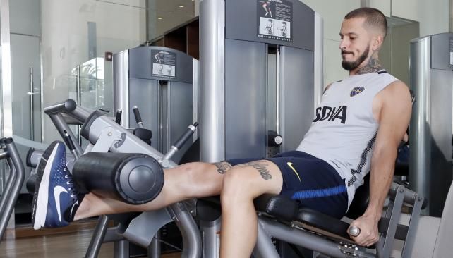 Benedetto afuera, el juvenil Balerdi adentro