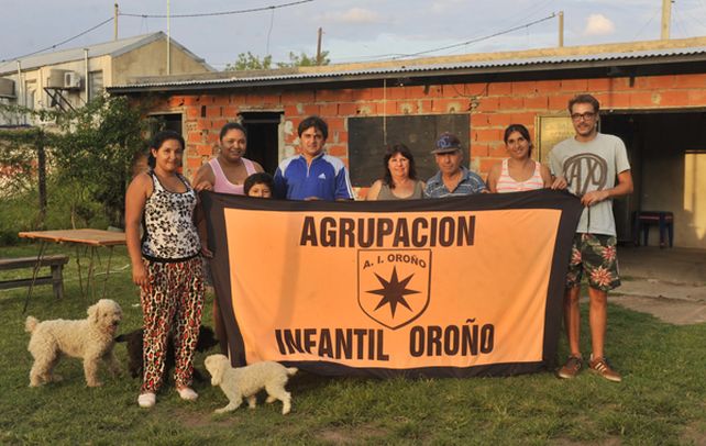 Orgullosos. Los referentes de una entidad que contiene.
