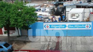 Vecinos de María Selva exigen medidas de higiene a un frigorífico