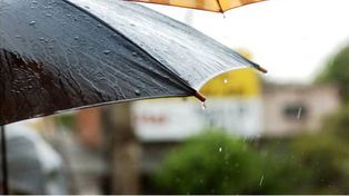 Con 46º de térmica, los santafesinos esperan que se cumpla el alerta por tormentas