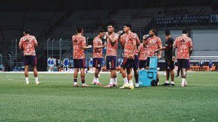 River visita a Vélez en Liniers.