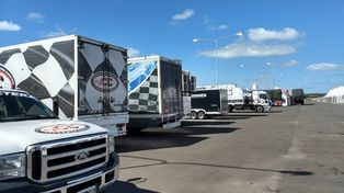 Los semirremolques de la ACTC ya están instalados en el autódromo a la espera del rugido de los multiválvulas.&nbsp;