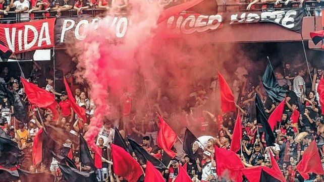 El show que preparan los hinchas de Colón para el recibimiento ante Chaco For Ever