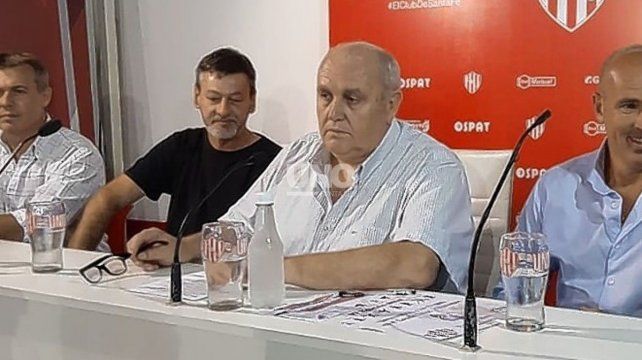 La dirigencia de Unión pidió que parte del dinero por la venta de Lucas Esquivel sea depositado en la cuenta de FIFA.