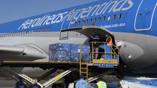 Argentina dona un millón de vacunas a Vietnam y Mozambique