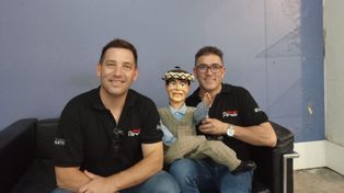 Gerardo, Mauro y su muñeco Pirulo, se conocieron a través de una pantalla haciendo reir a la gente en plena pandemia.