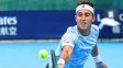 Tomás Etcheverry debió abandonar por lesión y quedó eliminado del ATP 250 de Hangzhou.
