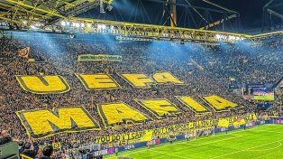 UEFA Mafia: el desafiante mensaje de la hinchada del Borussia Dortmund.