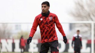 Newells, ante Lanús, podrá volver a conformar su zaga ideal