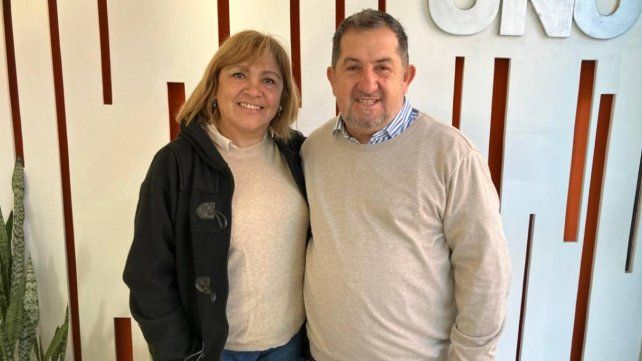 Lourdes Martínez y Adrián García llevan 38 años casados y