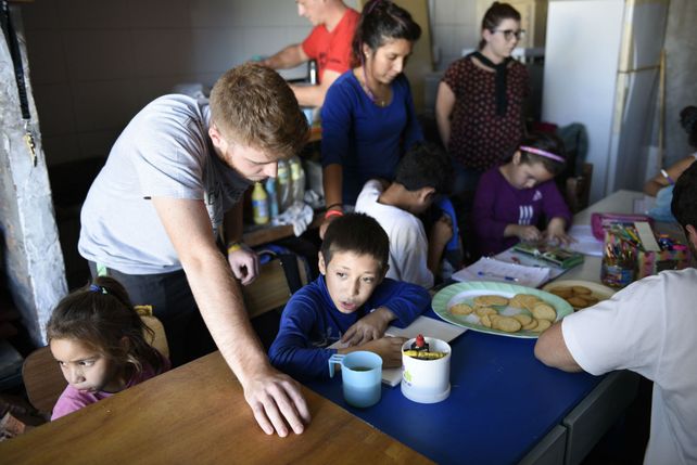 Alimentación. Uno de los comedores donde se sirve la copa de leche.