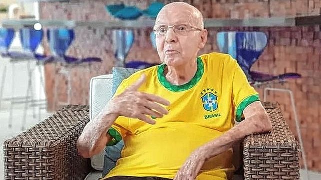 El Lobo Zagallo fue internado por una infección respiratoria en Río de Janeiro.