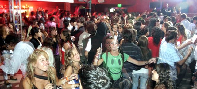 Quieren prohibir los VIP de los boliches bailables