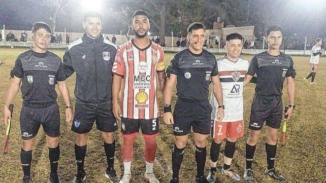 Colón de San Justo cerró el Apertura con un triunfo ante Juventud Unida por 1 a 0. Colón de San Justo cerró el Apertura con un triunfo ante Juventud Unida por 1 a 0.