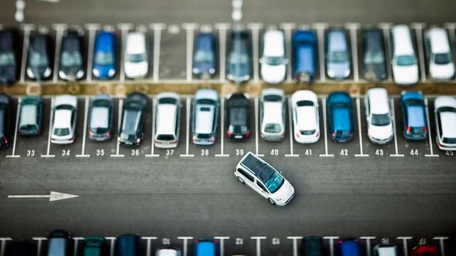 Quieren que los comercios con estacionamiento tengan un seguro por daños o robos Quieren que los comercios con estacionamiento tengan un seguro por daños o robos