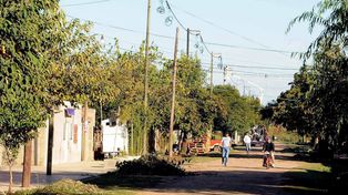 Entregan las primeras boletas del programa “Luz y Agua Segura” en Santa Fe