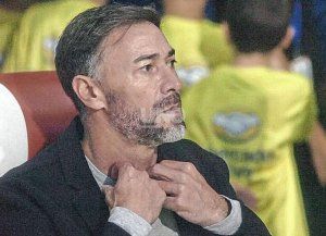 Cristian González alcanzó los 100 puntos como DT de Unión