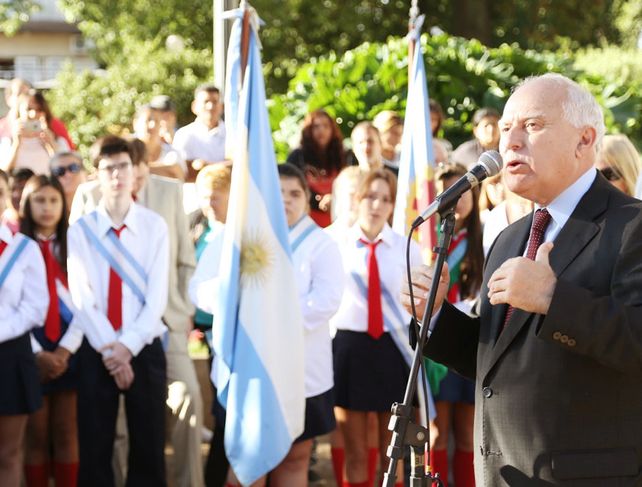 “Nuestro compromiso es que todos los jóvenes completen el secundario”