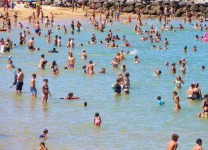 El mar Mediterráneo alcanzó una temperatura récord de 28,54 grados