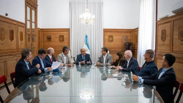 Guillermo Francos se reunió con diputados aliados para destrabar el temario de sesiones extraordinarias