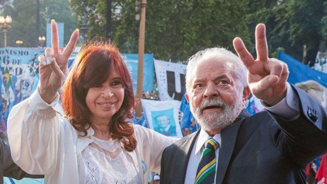 Cristina Kirchner saludó a Lula: Amanece un nuevo día en la América del Sur