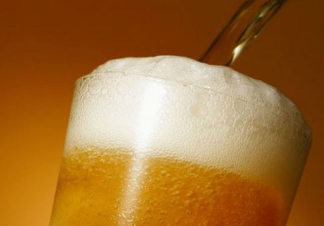 La cerveza adelgaza y sirve para combatir diez enfermedades