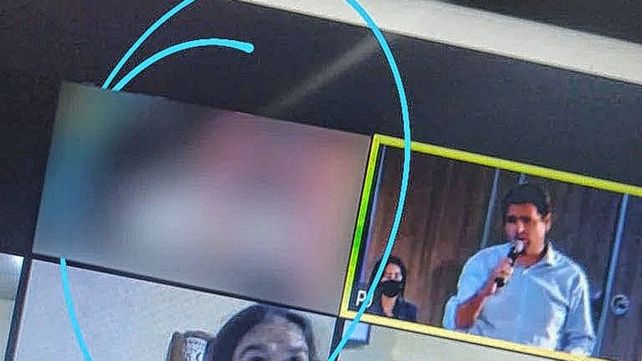 Hackearon un acto de Bordet y aparecieron personas teniendo sexo en la transmisión