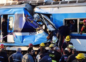 Tres muertos y 315 heridos en un nuevo accidente ferroviario en la línea Sarmiento