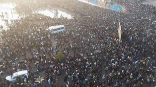 Miles de personas se convocaron para ver la final, que más allá de lo sucedido se juega igual.